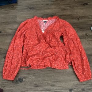 Universal Thread Wrap Shirt